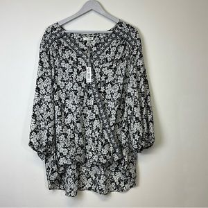 MAX STUDIO blouse FLOWER PRINT- size 3X- NWT
